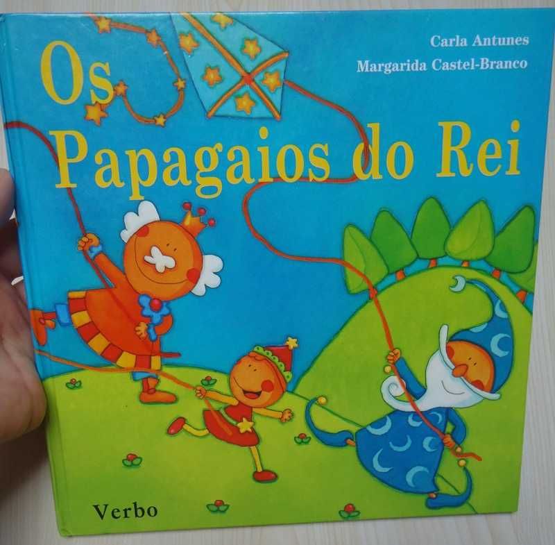 Livro Infantil "Os Papagaios do Rei"