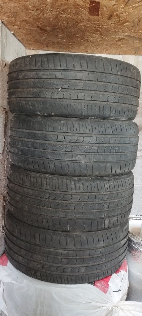 Комплект літніх шин vredestein ultrac satin 225*40 R18