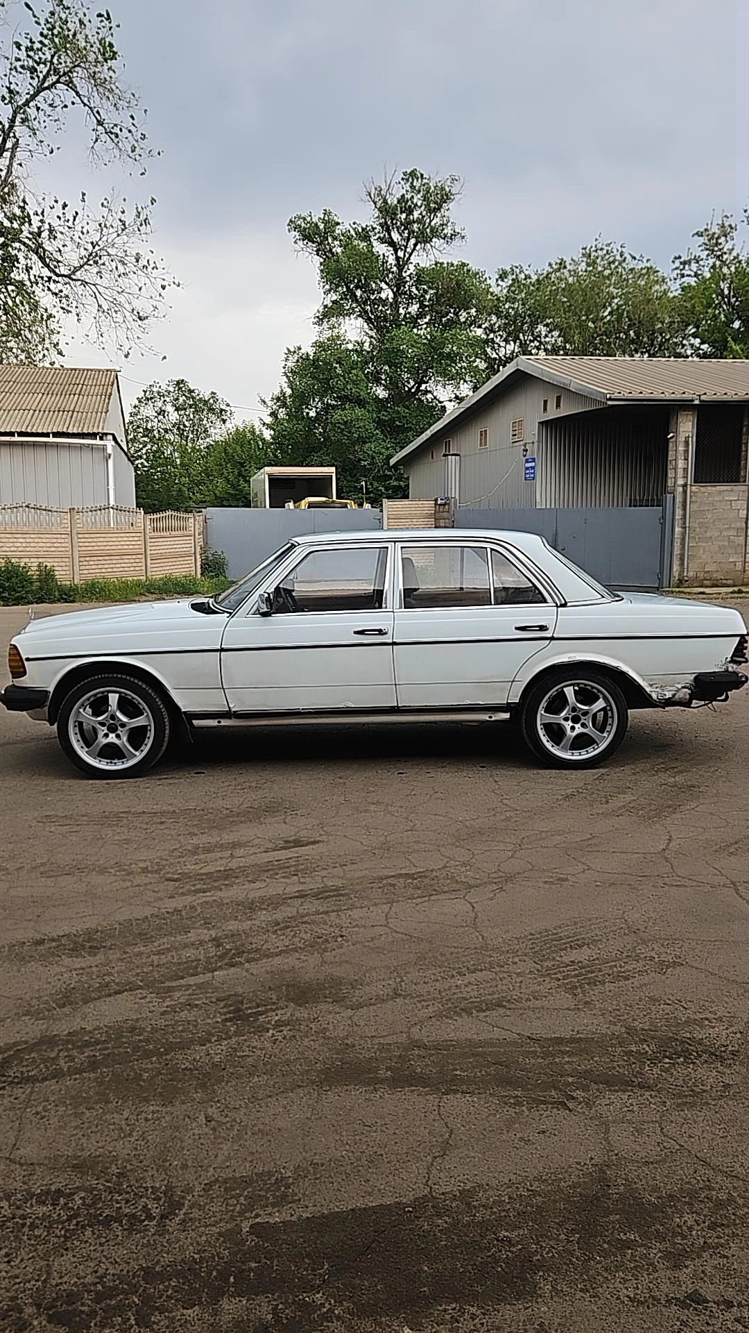 Mercedes w123 2.0 дизель