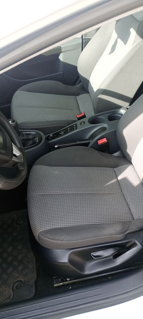 Seat Leon 2 II 1,6 MPI klima alu grzane fotele super stan