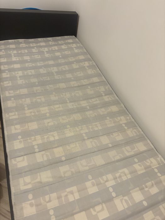Sprzedam łóżko 90x200 z materacem