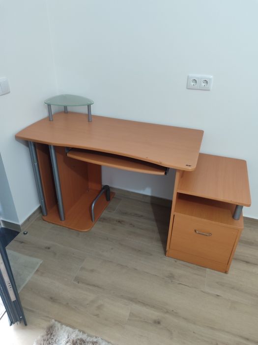 Secretária para estudar