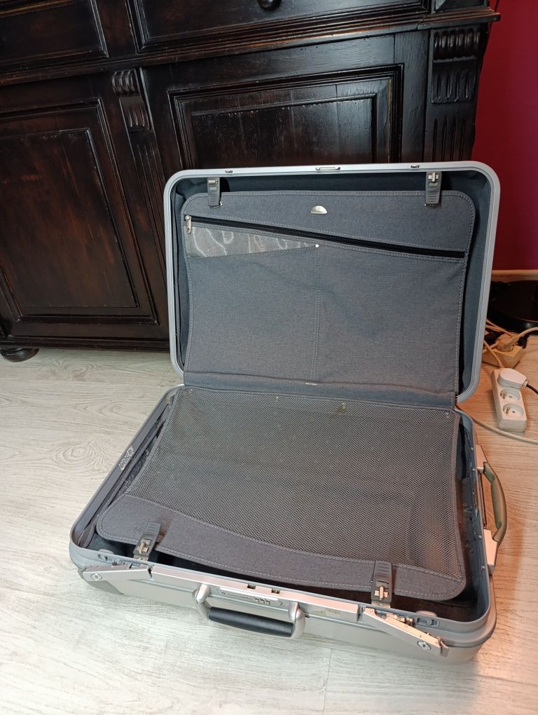 Walizka aluminiowa Samsonite