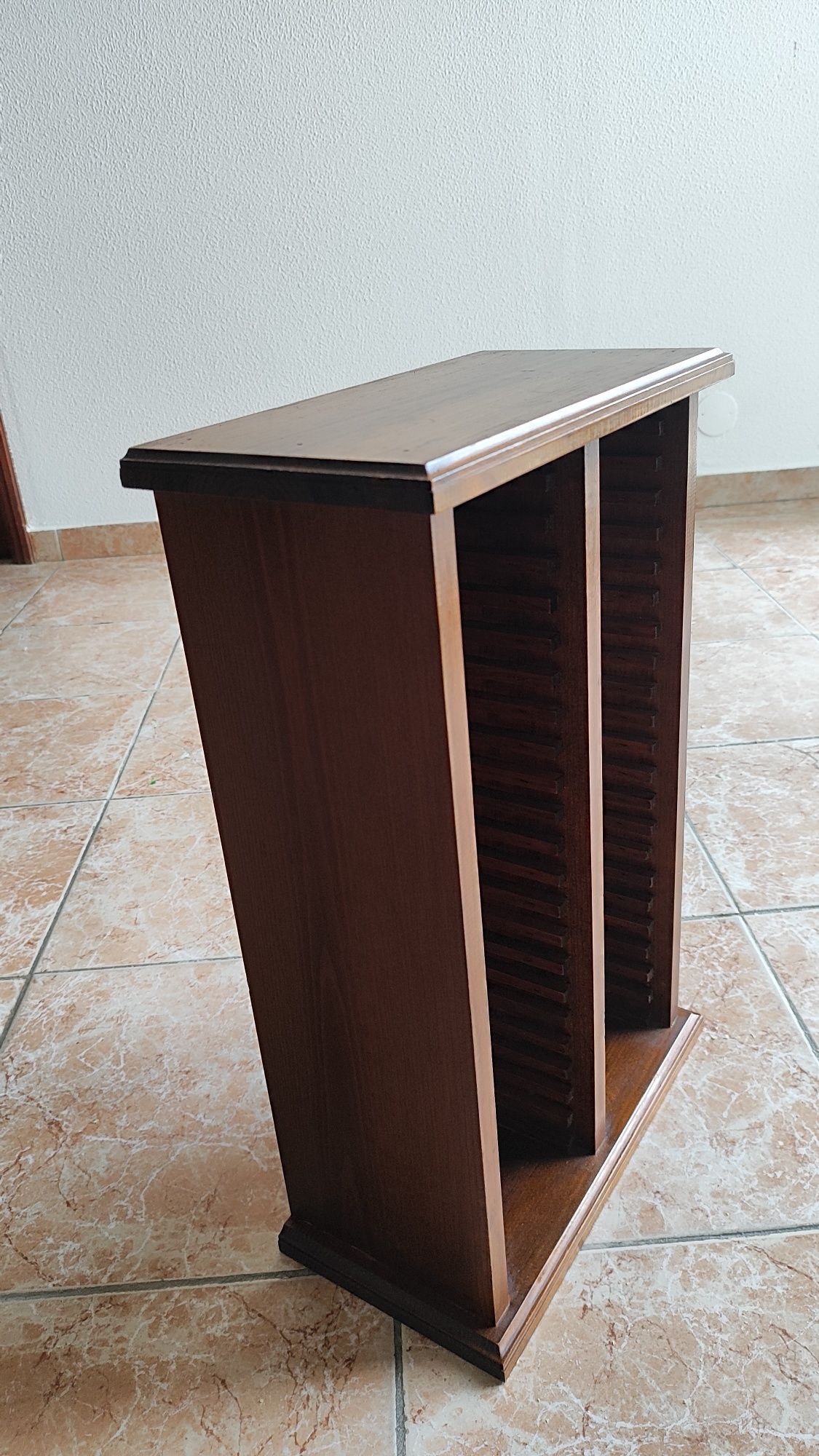 Suporte para CDs/DVDs
