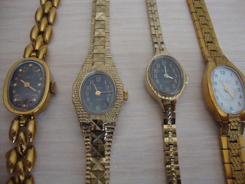 продам механические женские часы Чайка/ Луч в желтом и белом корпусе
