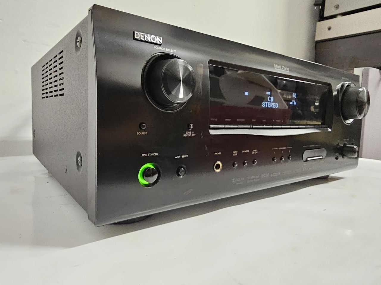Amplituner Denon AVR-1909, 7 x 120 W.