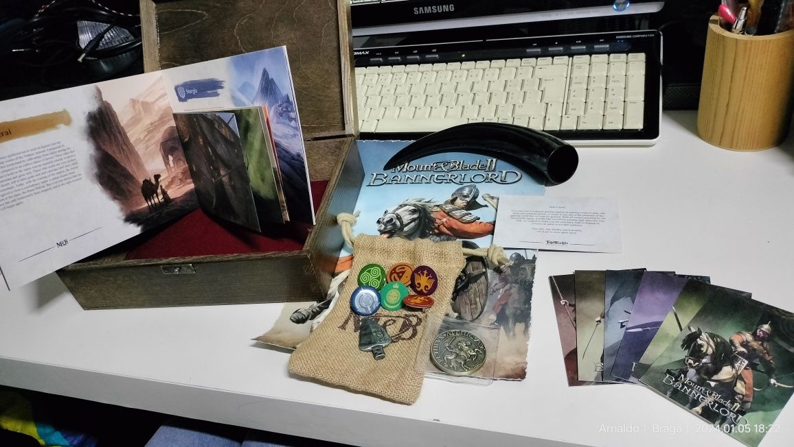 Mount & Blade II Bannerlord (Press Kit) Multiplataforma !!!Raro!!!