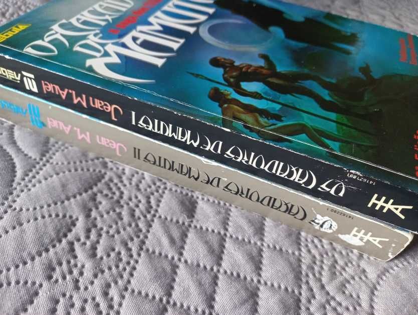Os Caçadores de Mamutes 1 e 2 - Jean M. Auel (Coleção Nebula 2 volumes