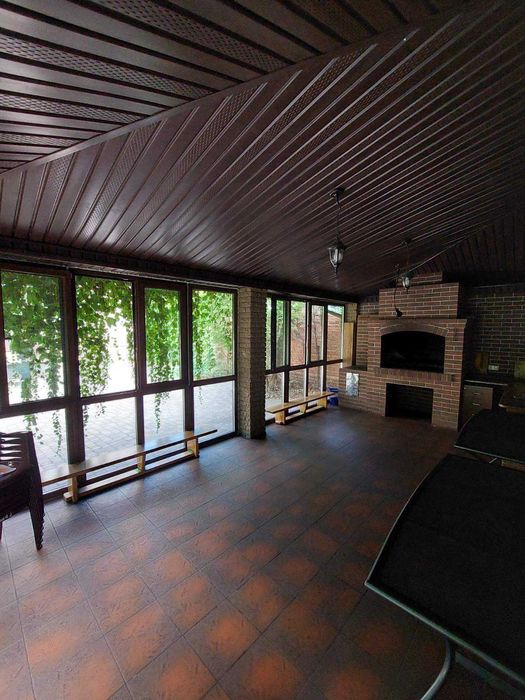 Оренда будинку у центрі Києва (подобова), барбекю, сауна.