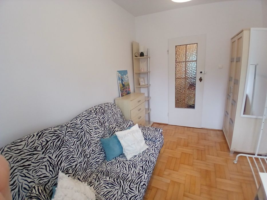 Pokój 1-osobowy, tylko 3 osoby w mieszkaniu, Morena