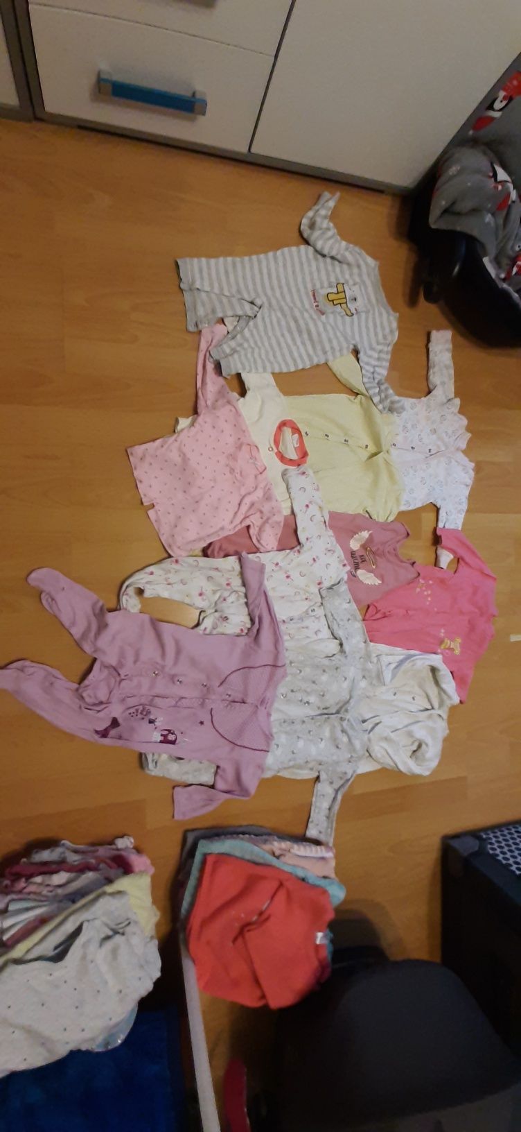 Duża paka ubrań dla dziewczynki r. 74