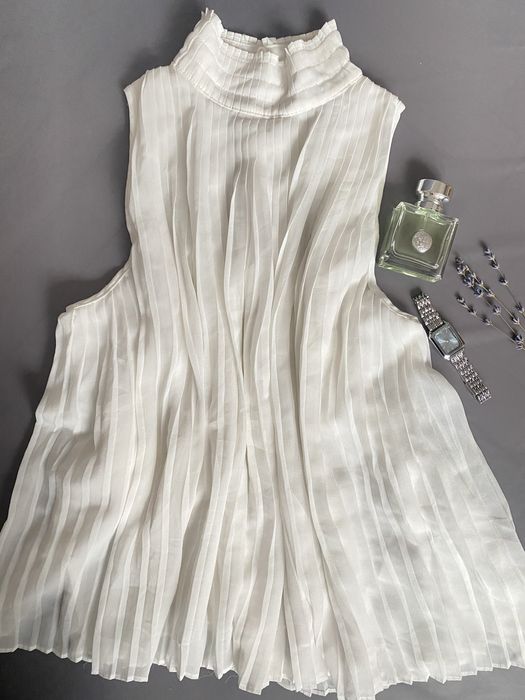 Блуза / блузка на літо без рукавів