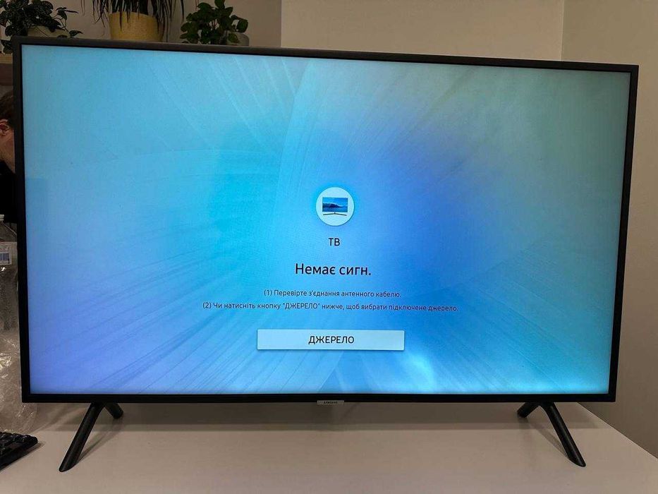 Телевізор Samsung UE43NU7100 — 43" 4K UHD Smart TV, чудовий стан