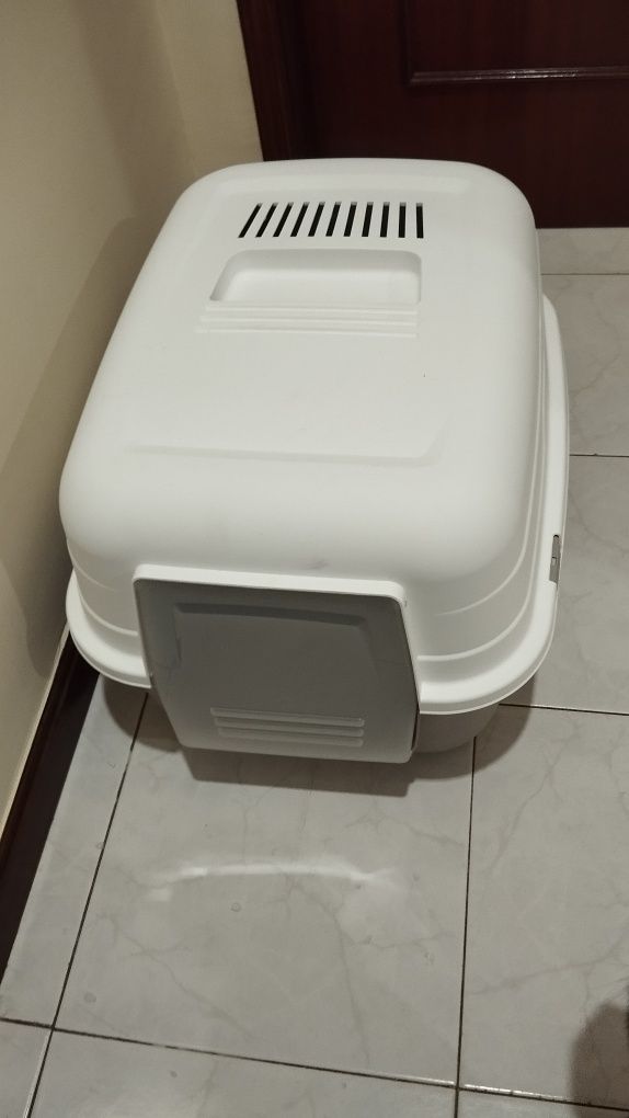 Vendo caixote de areia para gatos