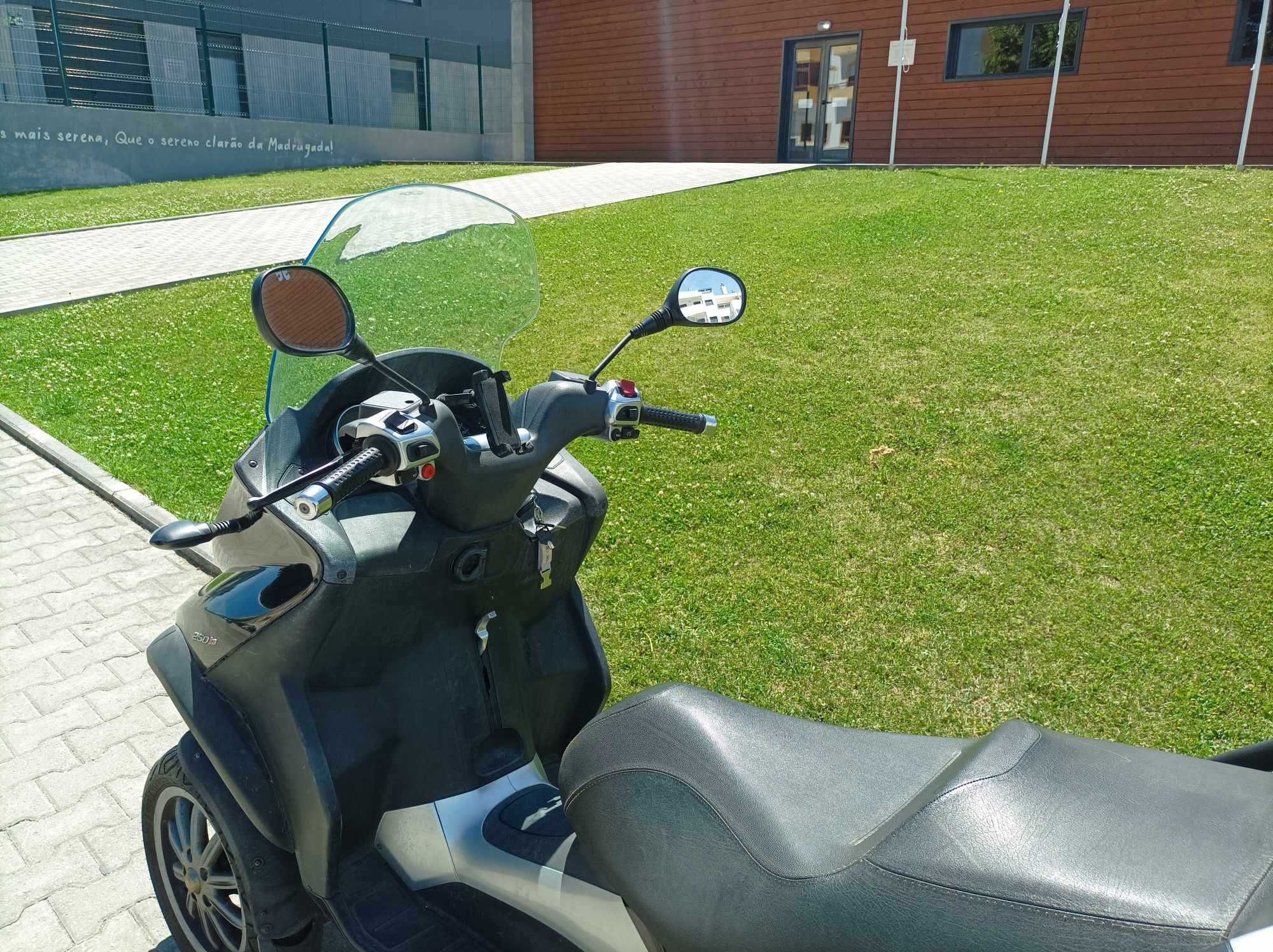 Piaggio MP3 IE 250cc