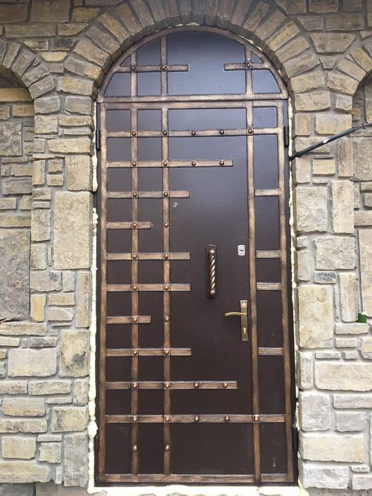 Ворота,козирки,гойдалки,перила,кирнички,двері та інші вироби з металу