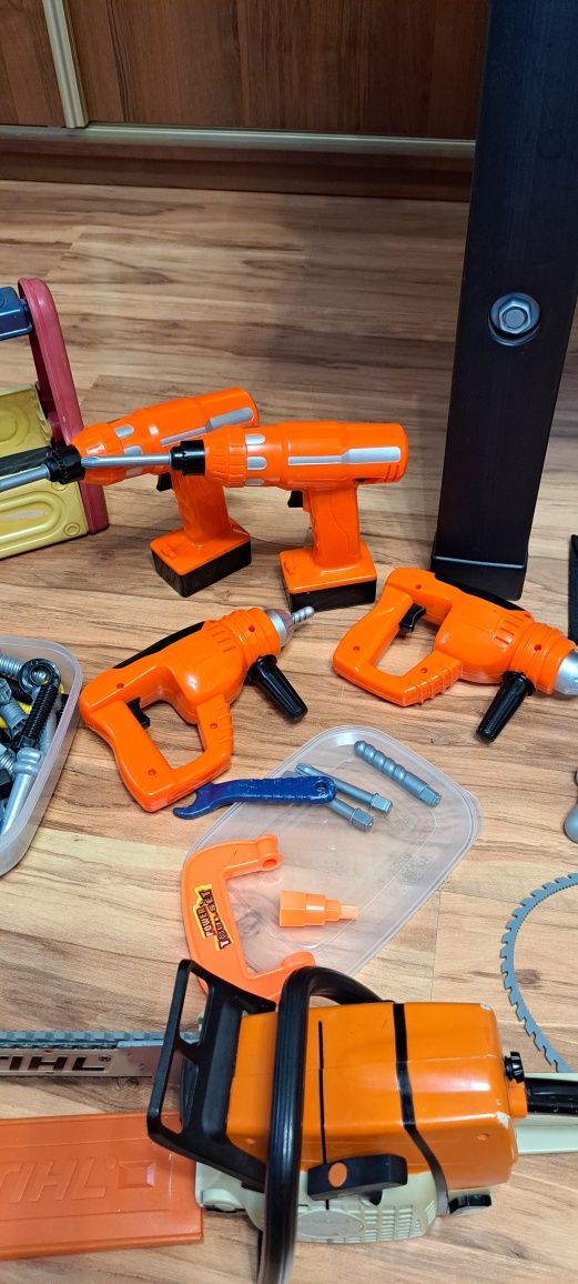 Warsztat Black&Decker stół dużo narzędzi dla dziecka