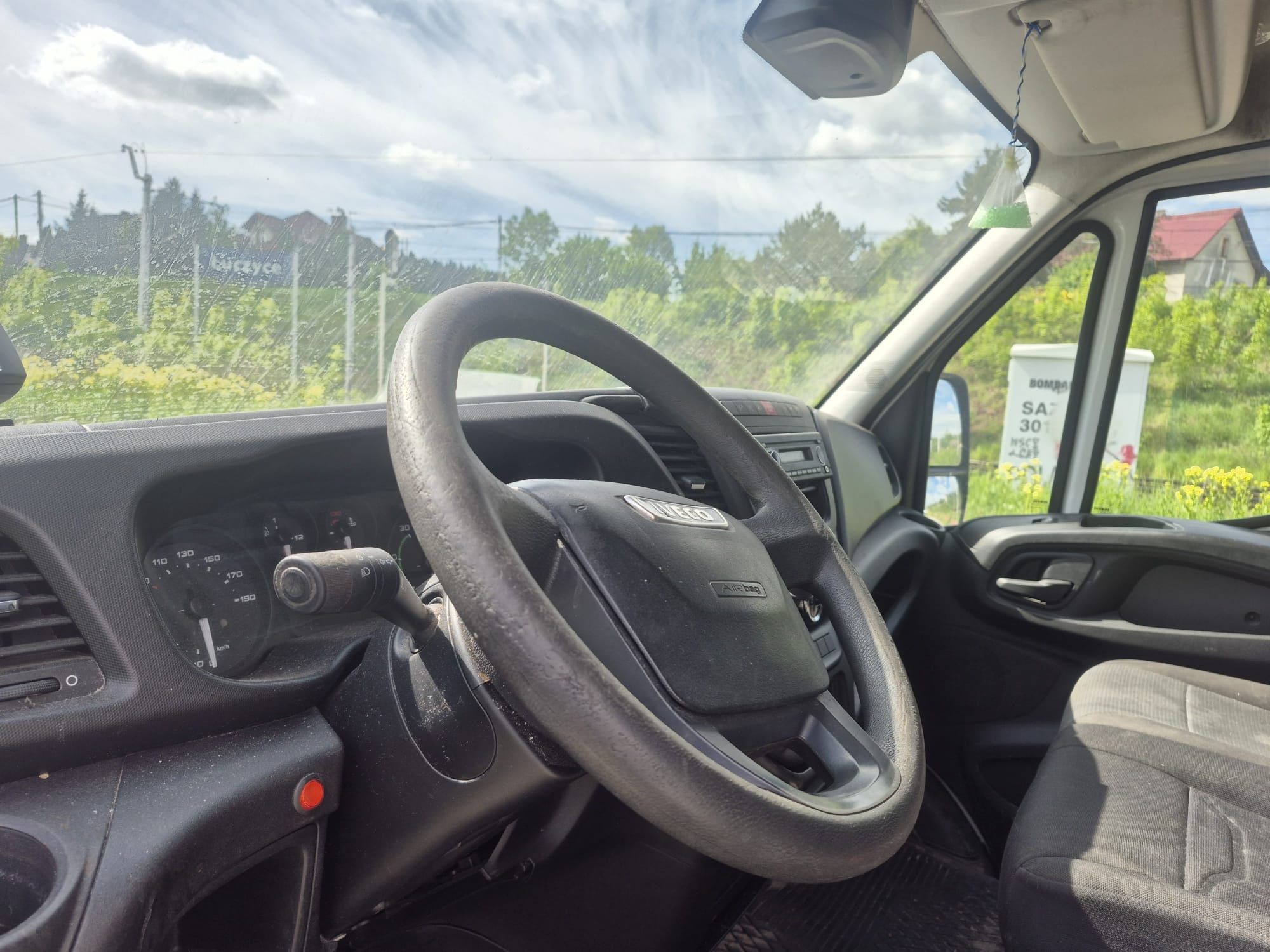 Iveco Daily 35c16 2.3 hpi  klima salon chłodnia rama wywrotka