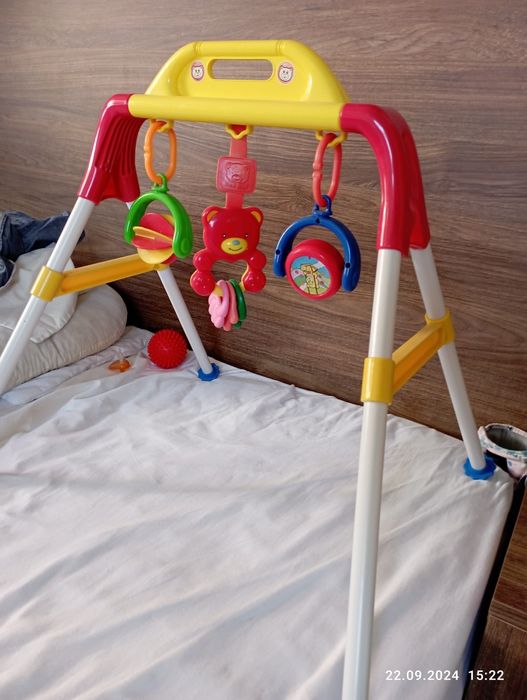 Дуга напольна з підвісками, брязкальця, розвиваюча дуга