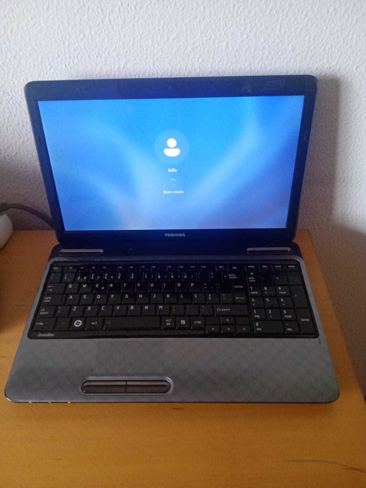 Portátil Toshiba I7 Modelo L755