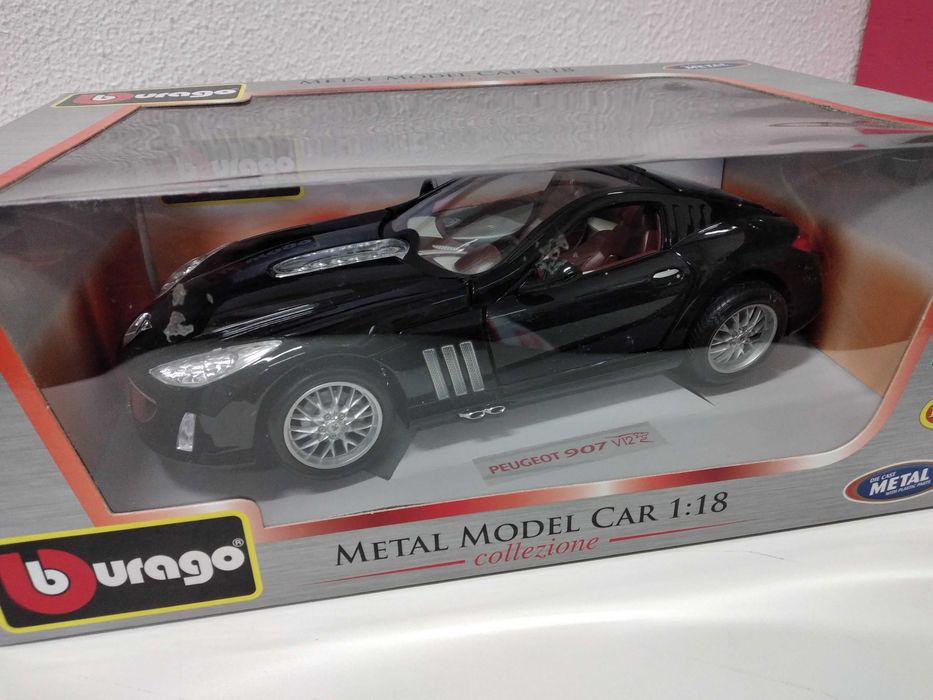 Miniatura Peugeot 907 - Burago - 1:18 - metal model car