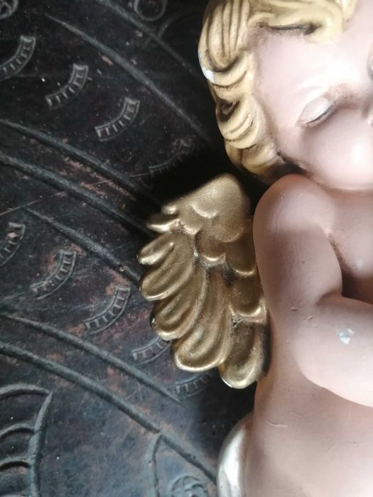 anjo grande de parede antigo em gesso , ler anuncio