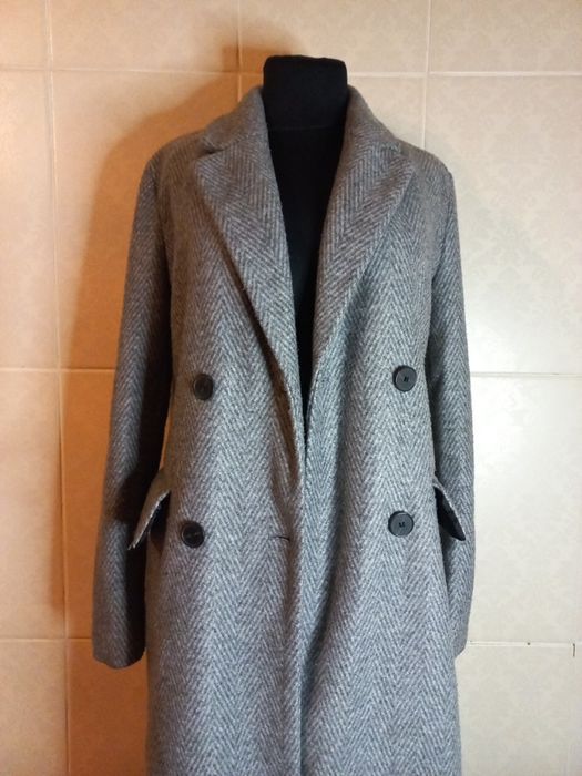 Пальто жіноче сіре
