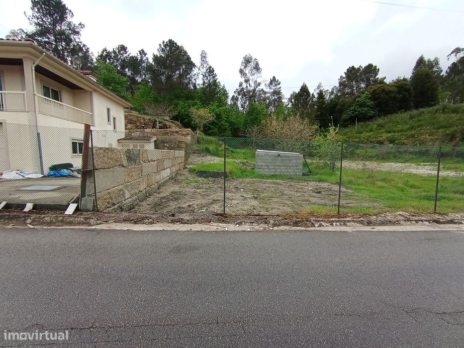 Terreno para Construção em Cepães
