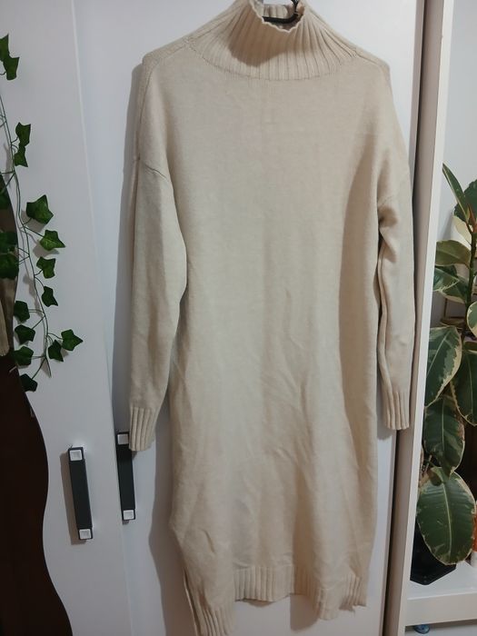 Świetna długa sweterkowa sukienka. NOWA Bez metki