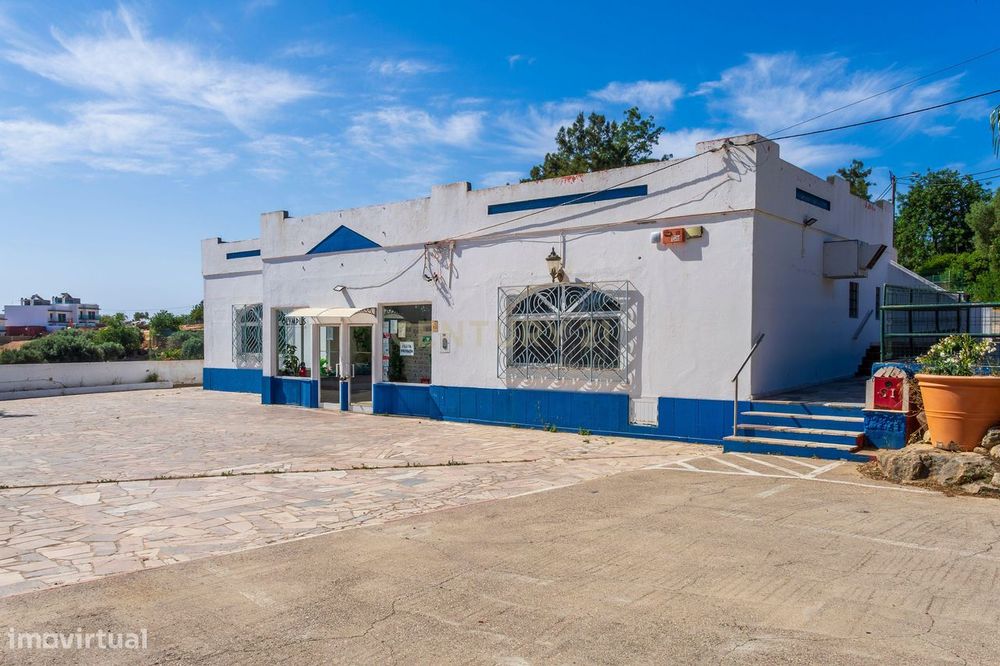 Bar em Olhão com Excelente Localização e Potencial