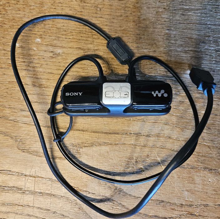 Sony Walkman MP3 Słuchawki NWZ-W273 + Stacja Ładowania BCR-NWW270