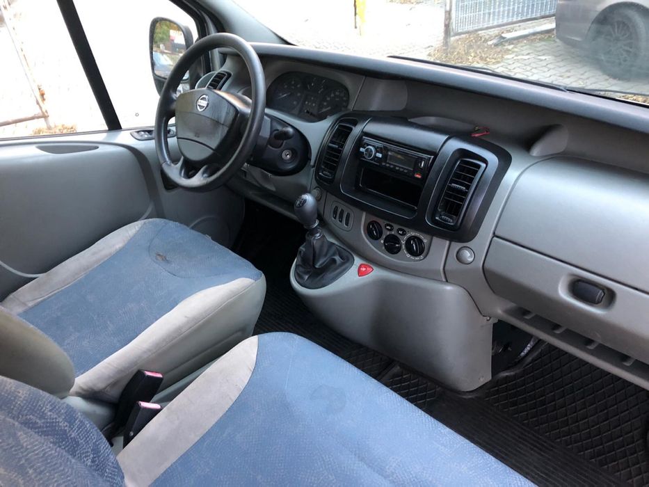 Nissan Primastar 2.5 DCI 140 KM 9 osob Hak 2005 rok stan Bdb
