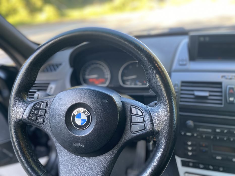 Продам BMW X3 E83