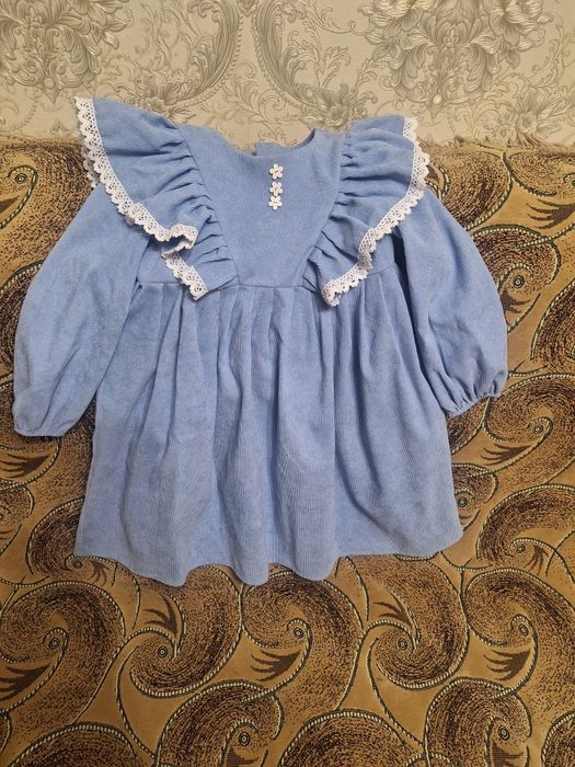 Сукня на дівчинку 110-116 розмір