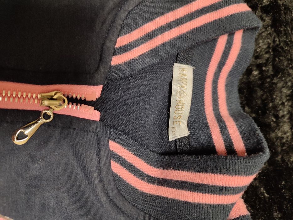 Śliczna bluza bejsbolówka z pieskiem r.134/140