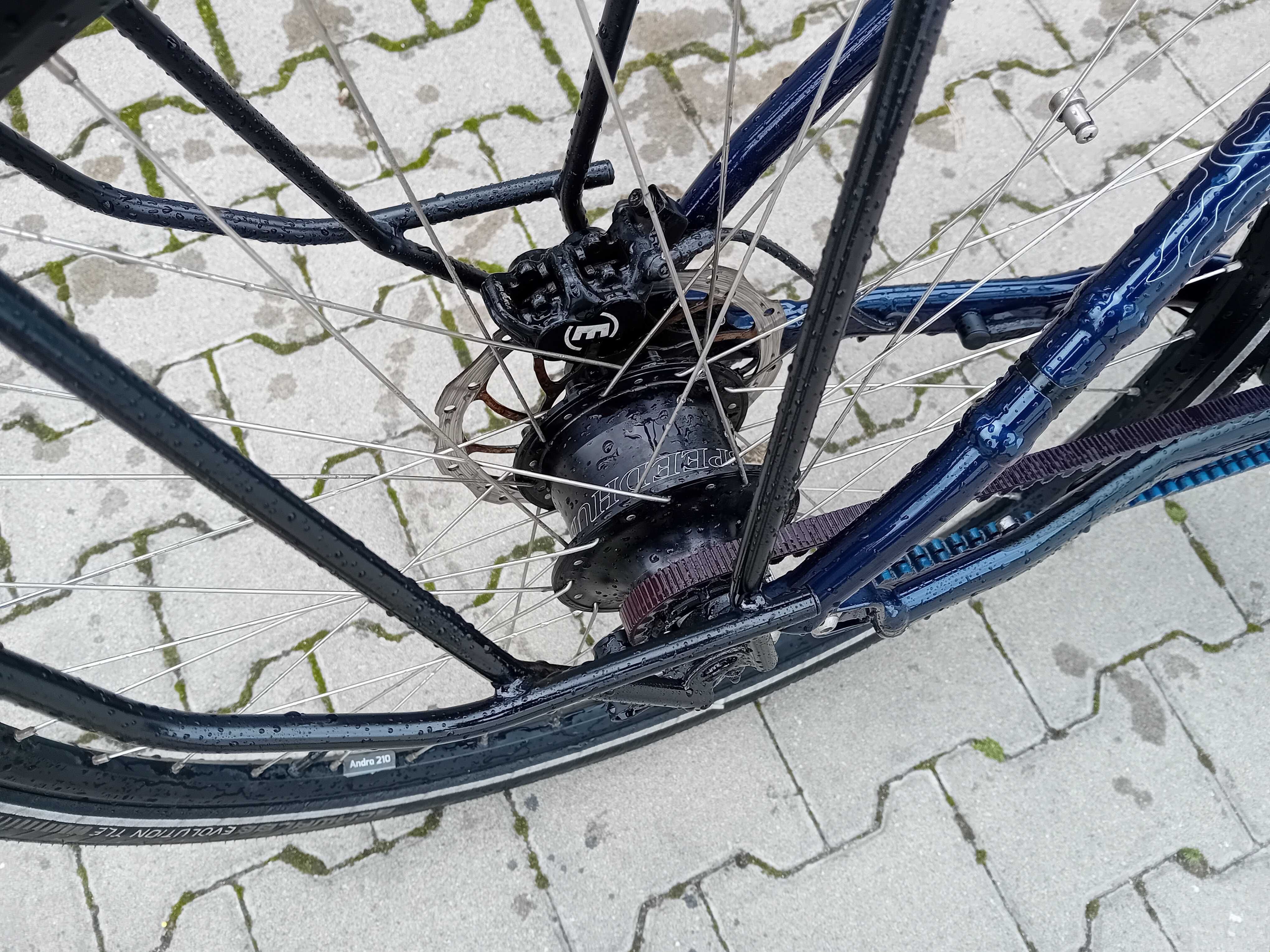 Jedyna Koga na Bosch performance  CX na pasku Gates 14 biegów Rohloff
