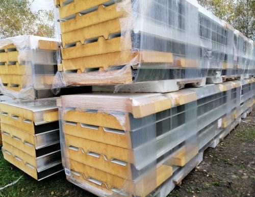 płyty Ruukki płyta PIR dachowa ścienna obornicka dach hala garaż chlew