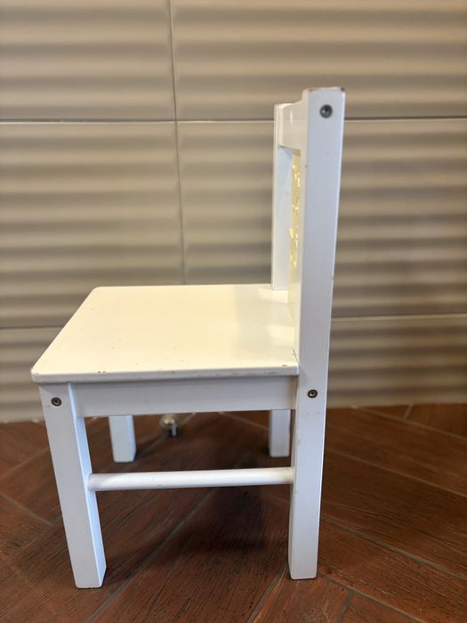 IKEA krzesłko KRITTER białe z litego drewna kauczukowego