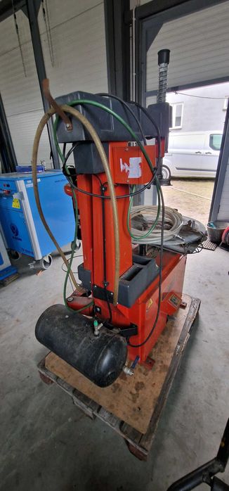 Montażownica do kół - Mondolfo Ferro Aquila A320