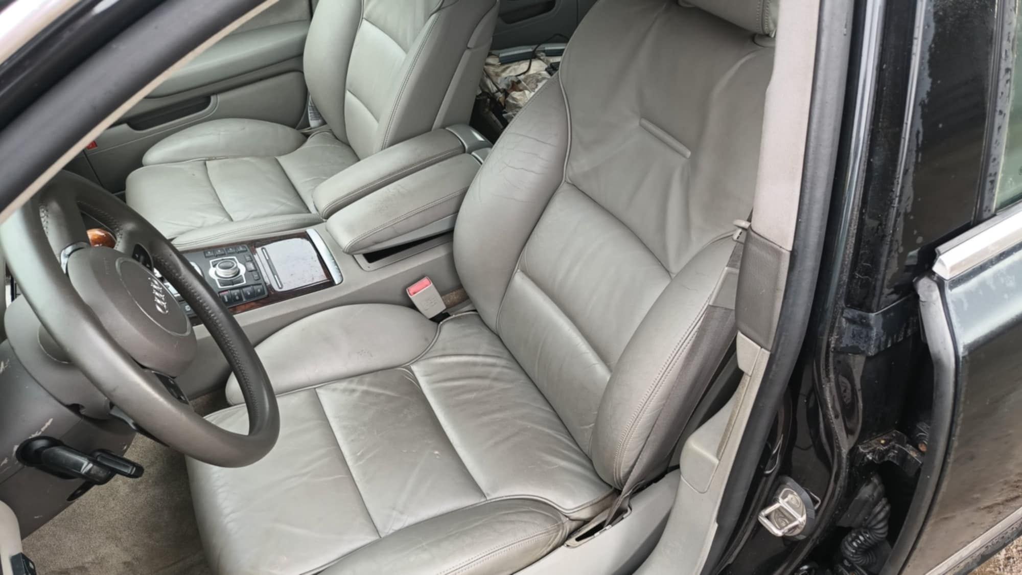 Audi a8 4.2 MPI w całości na części
