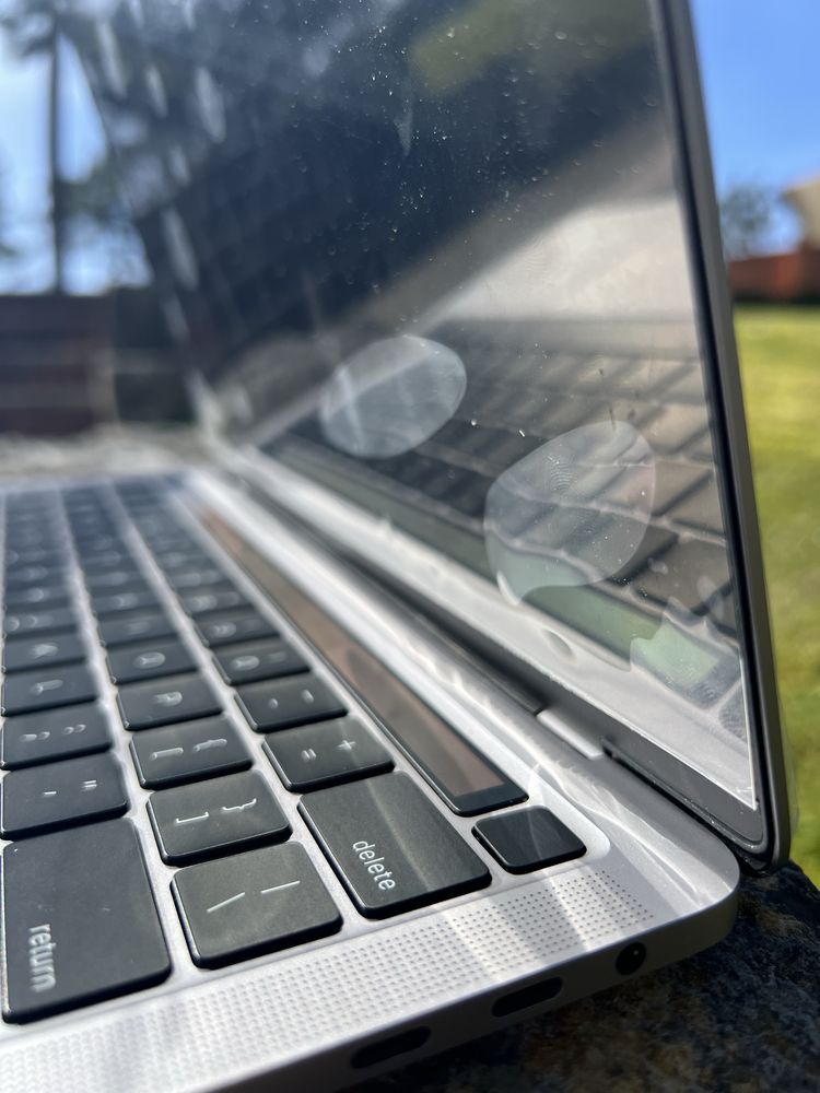 MacBook 2020 | i5 | 16GB RAM | 512GB SSD
