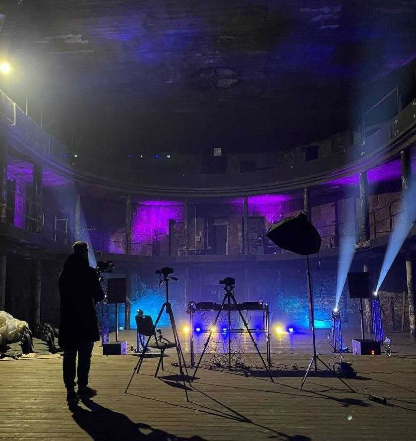 Wynajem NAGŁOŚNIENIA OŚWIETLENIA na imprezę wesele dj co2 konfetti