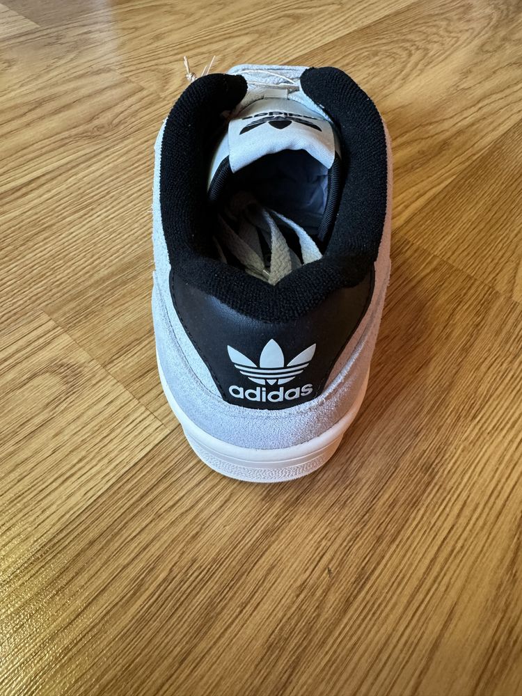 Adidas Rivalry Low