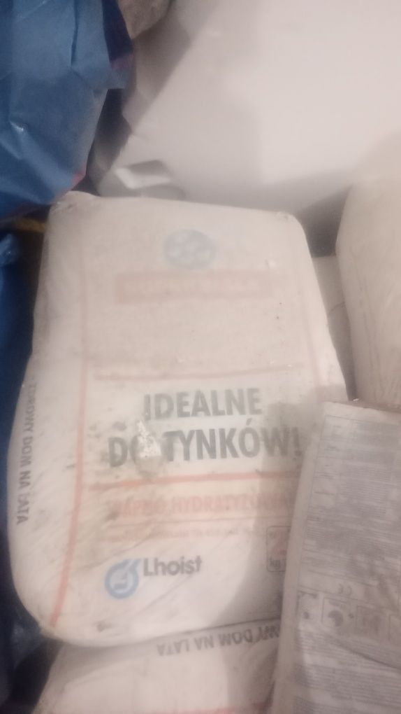 Witam .sprzedam pozostałości po budowie