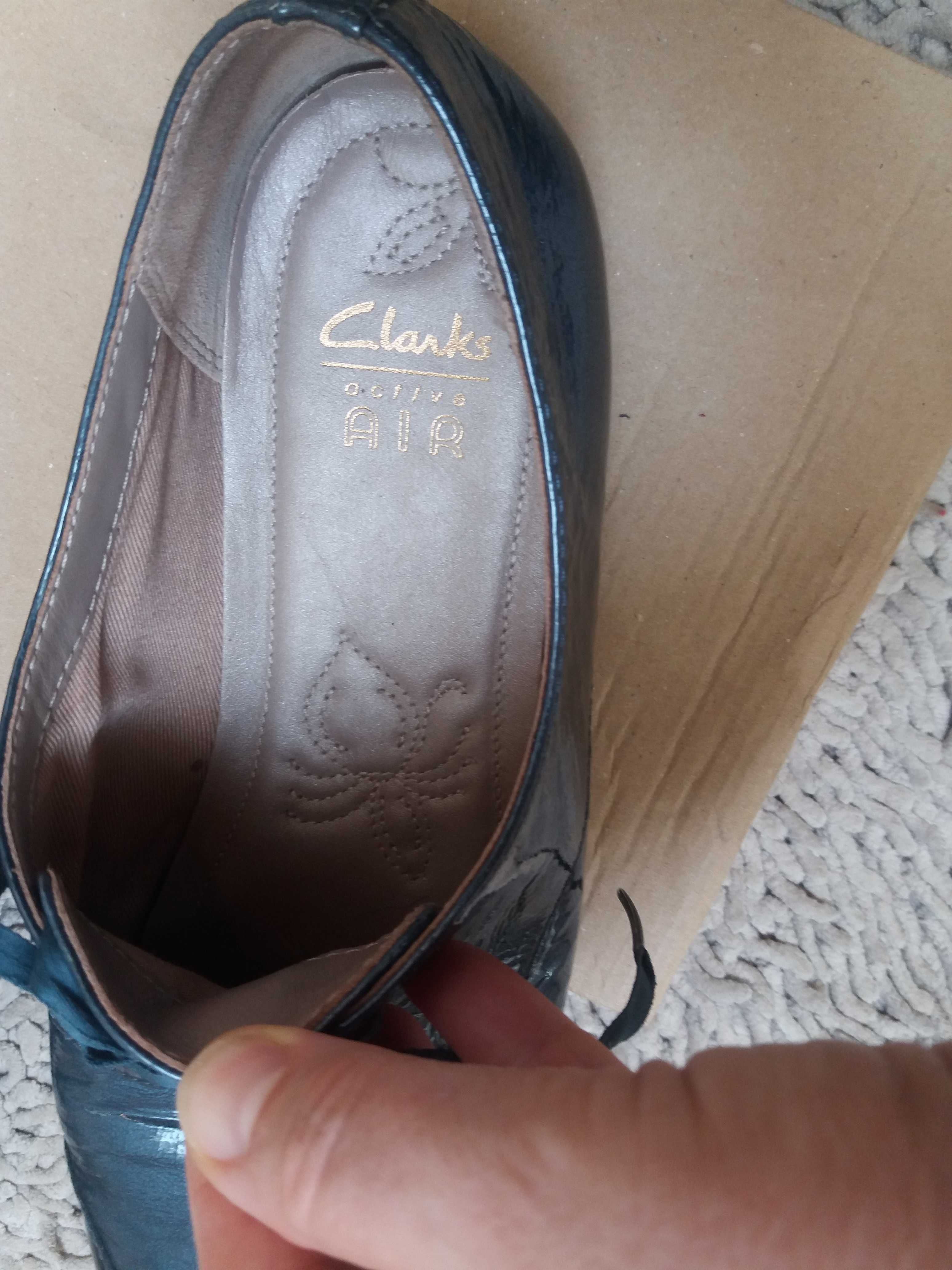 Buty damskie oxfordki Clarks AIR 39,5