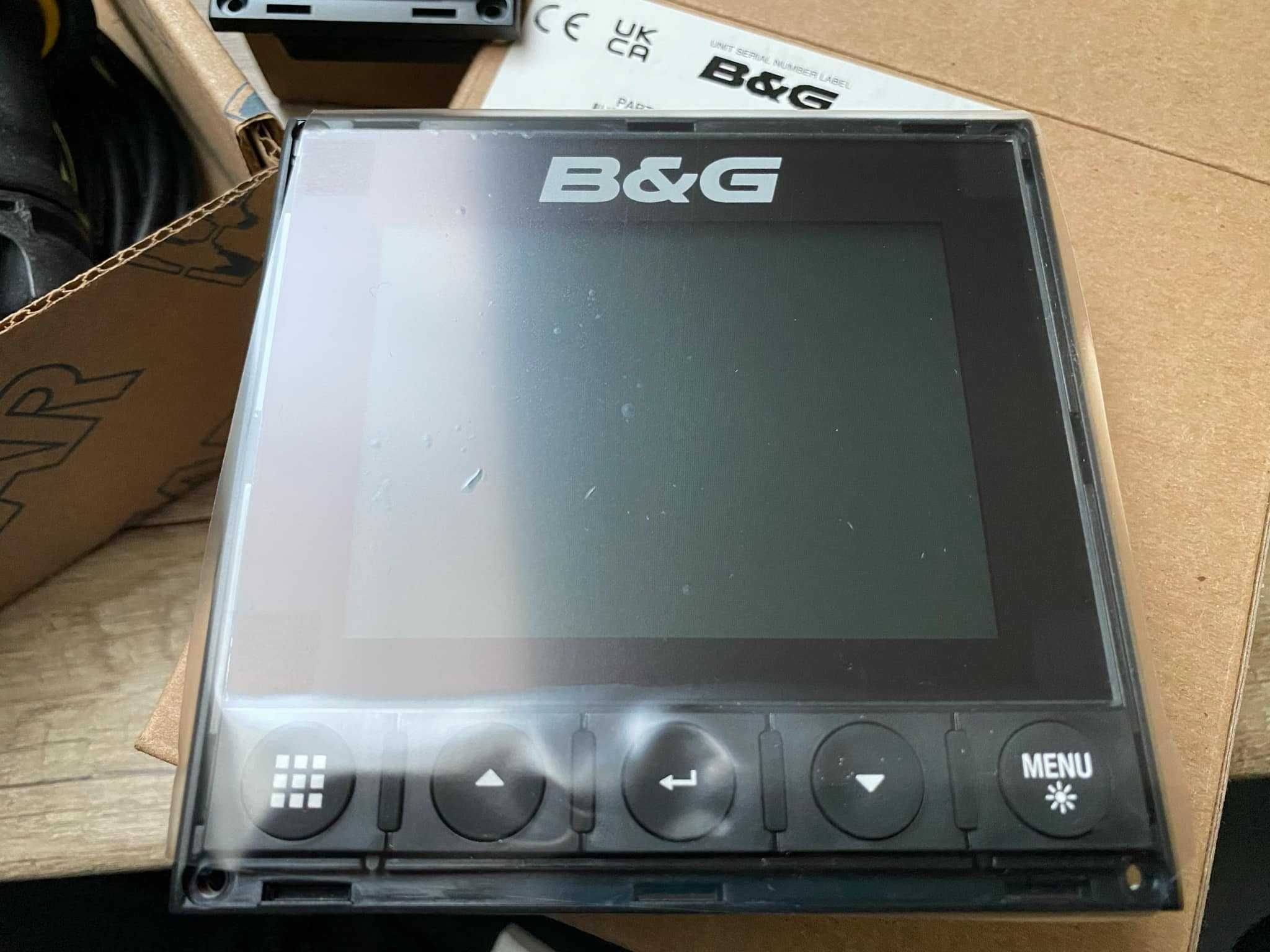 Zestaw B&G Triton 2 Display B&G Triton 2 autopilot DST810 Multisensor
