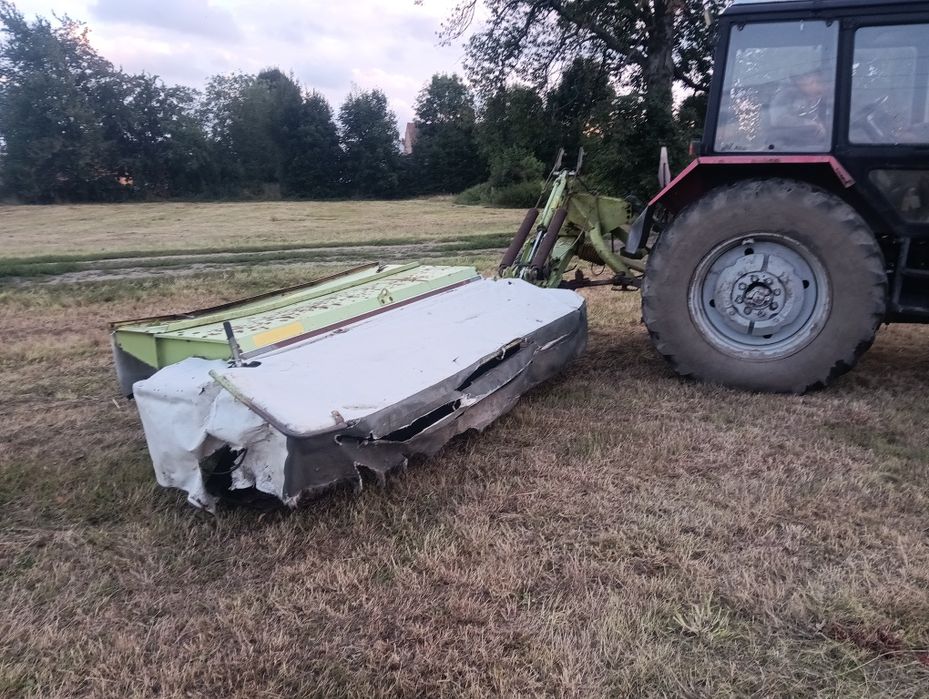 Claas disco 3100 oraz 3050 z kondycjonerem i kuhn gmd 902