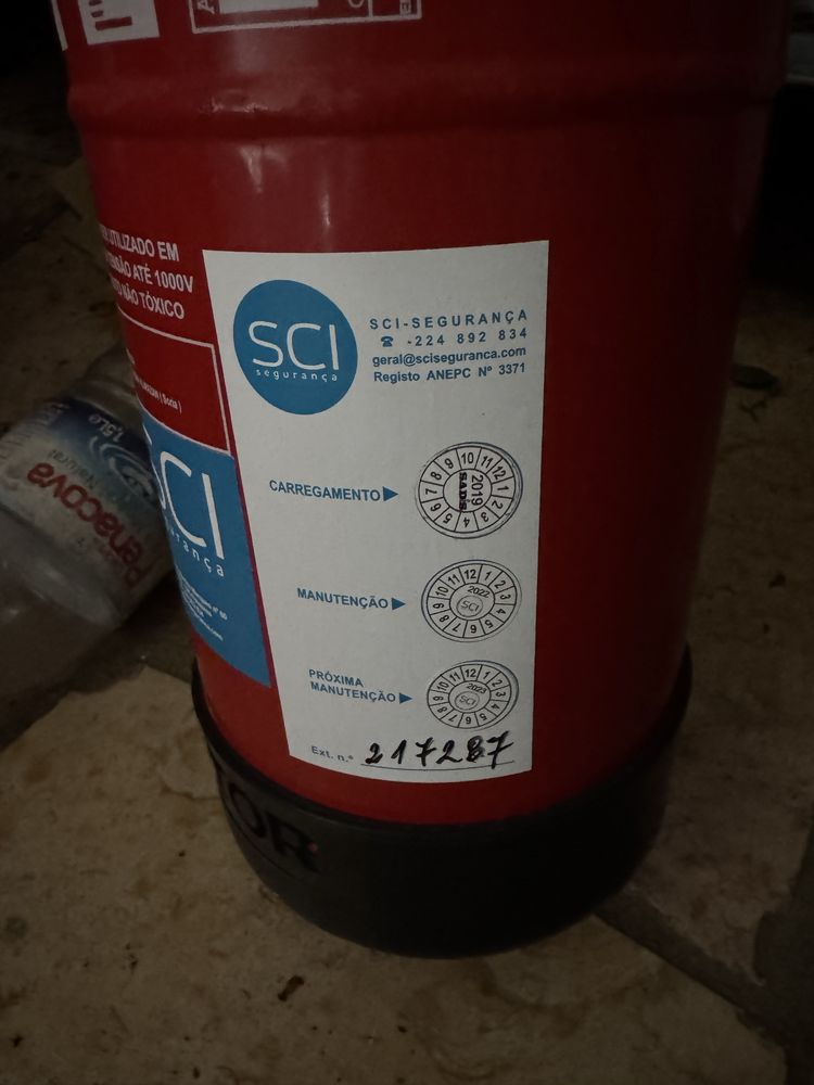 Extintores de pó quimico ABC 6kg