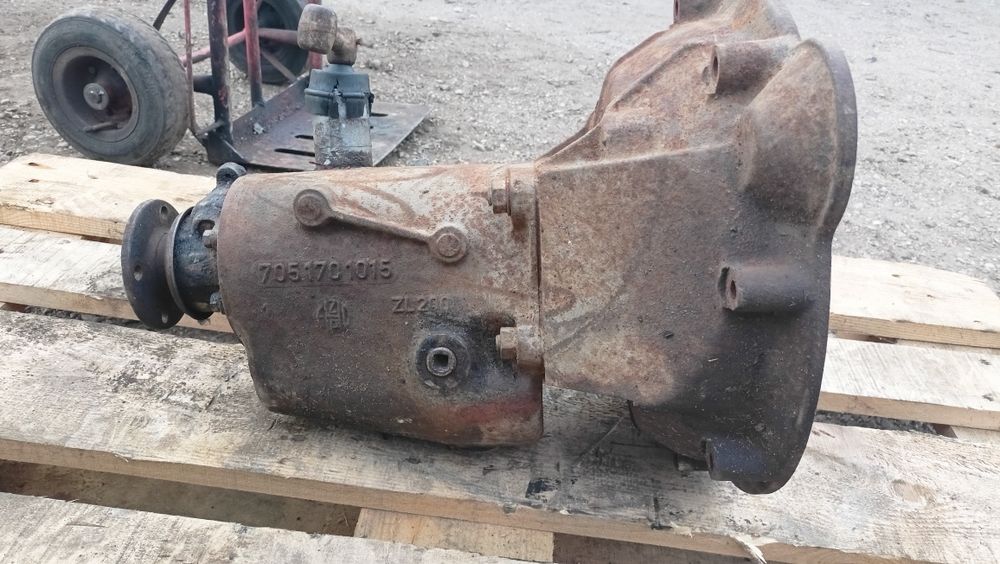Żuk ( z silnika Andoria 2,4 diesel) skrzynia biegów