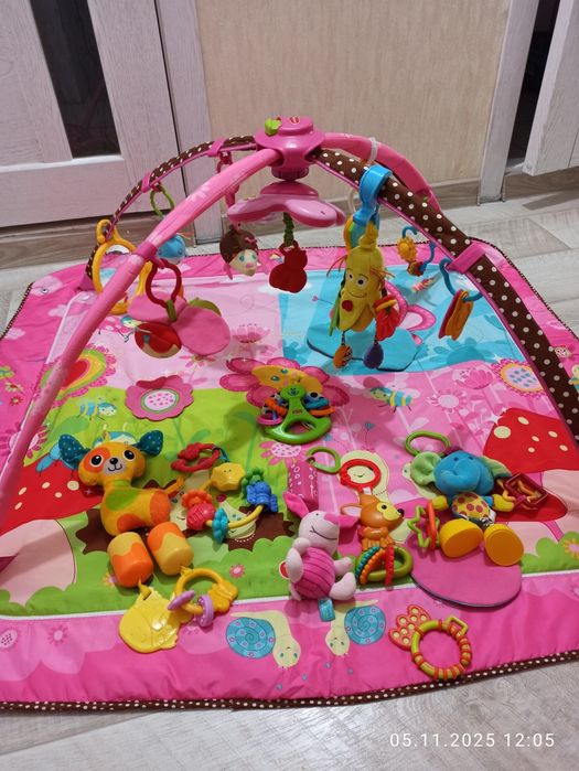 Ігровий килимок для немовлят